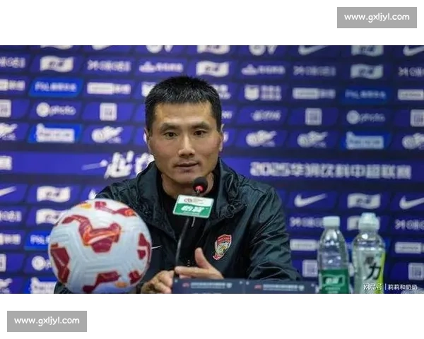 新帅穆尼奥斯：国足选帅需摒弃短期思维，聚焦长远建设